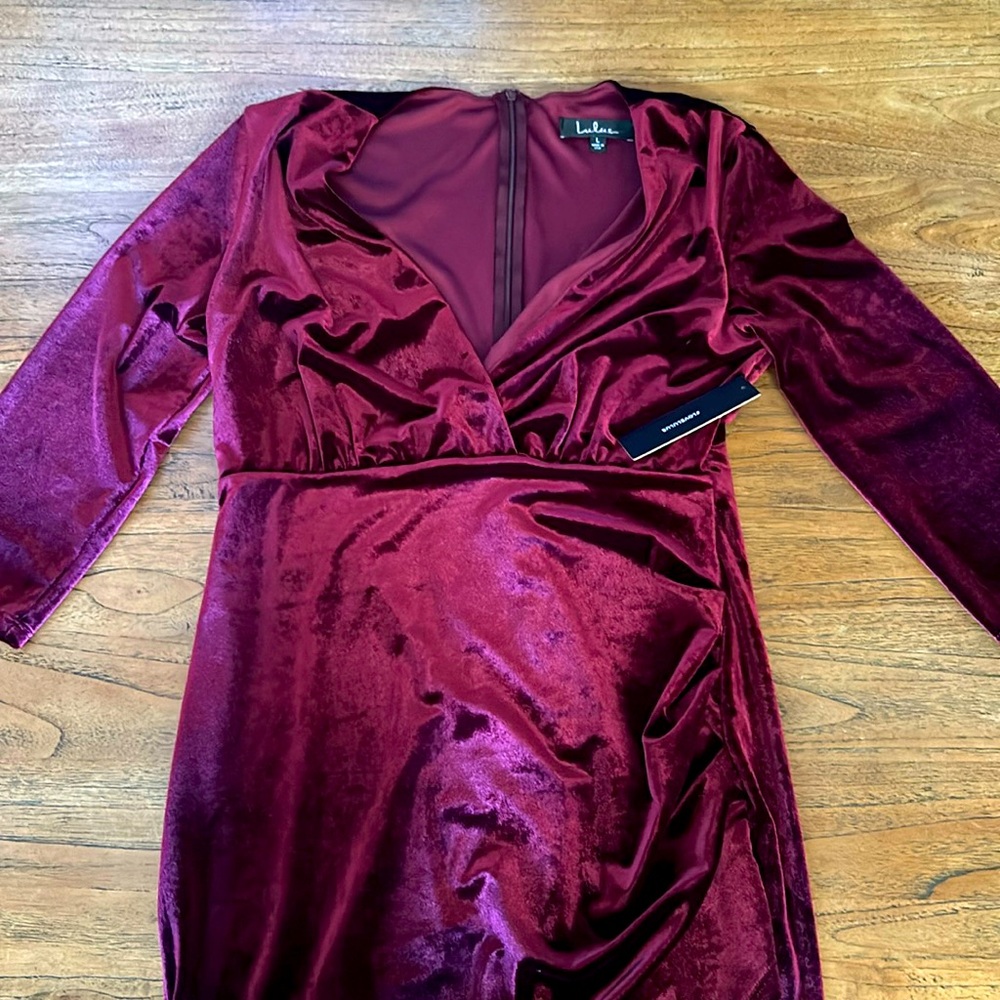 Lulu’s Velvet Midi Dress NWT
